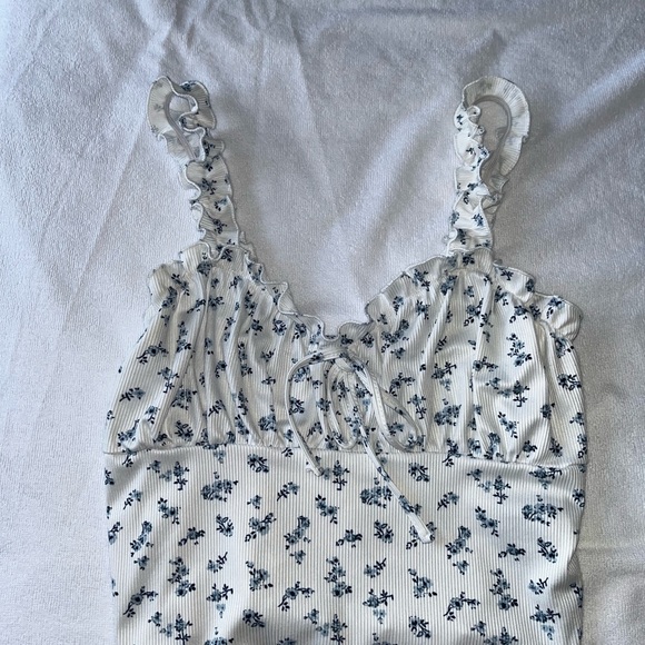 Floral Crop Top - Picture 6 of 9